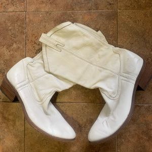 FRYE Vintage White Leather Cowboy Boots Sz 9.5